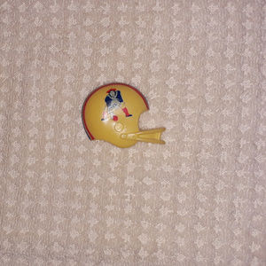 Vintage New England Patriots Magnet Yellowing Small Approx 1 1/2 In. x 2 In.
